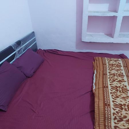 Kanti Devi Seva Sadan Mathura Exteriör bild