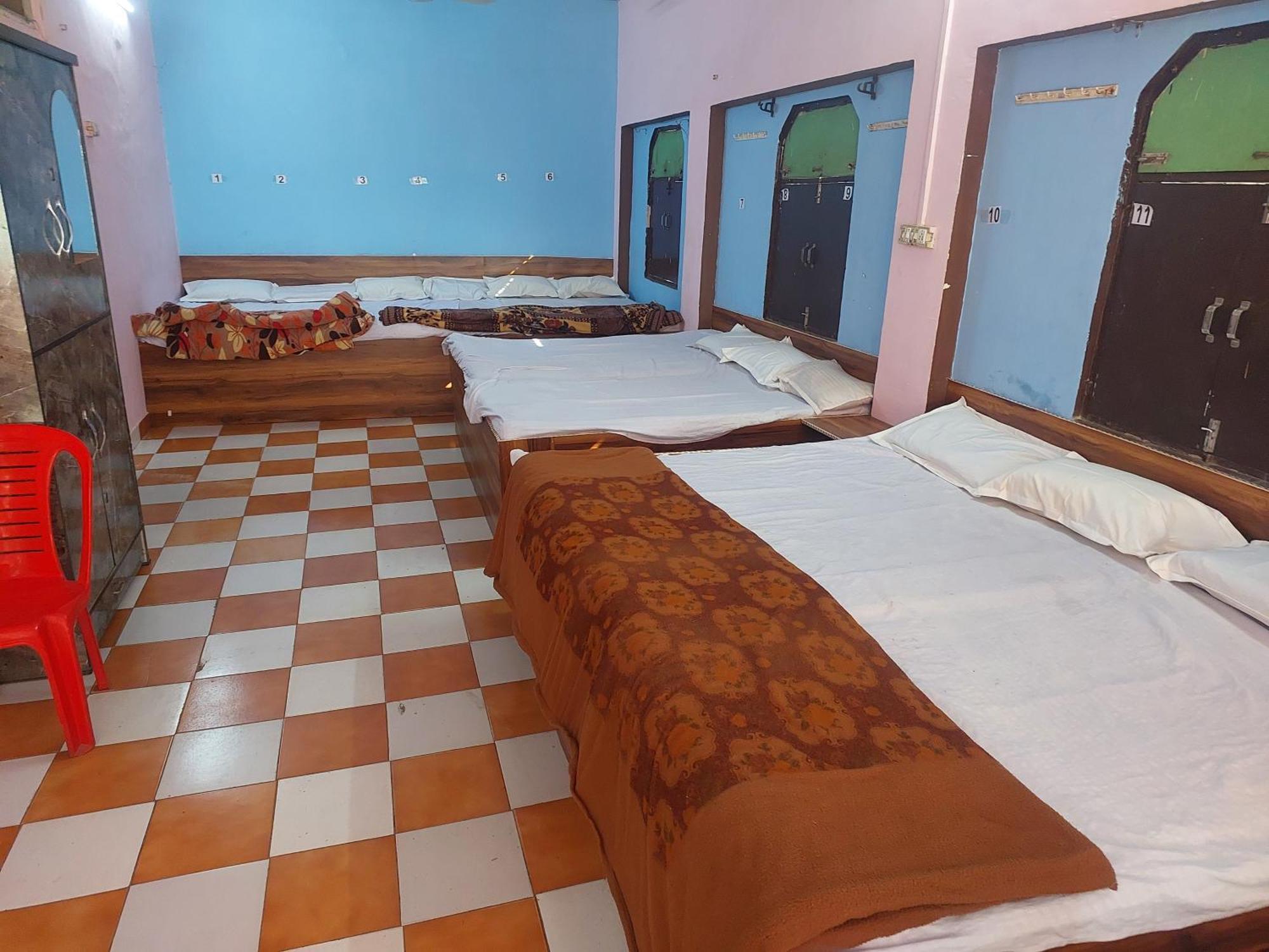 Kanti Devi Seva Sadan Mathura Exteriör bild