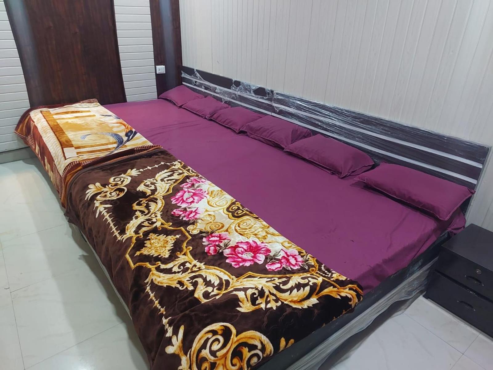Kanti Devi Seva Sadan Mathura Exteriör bild