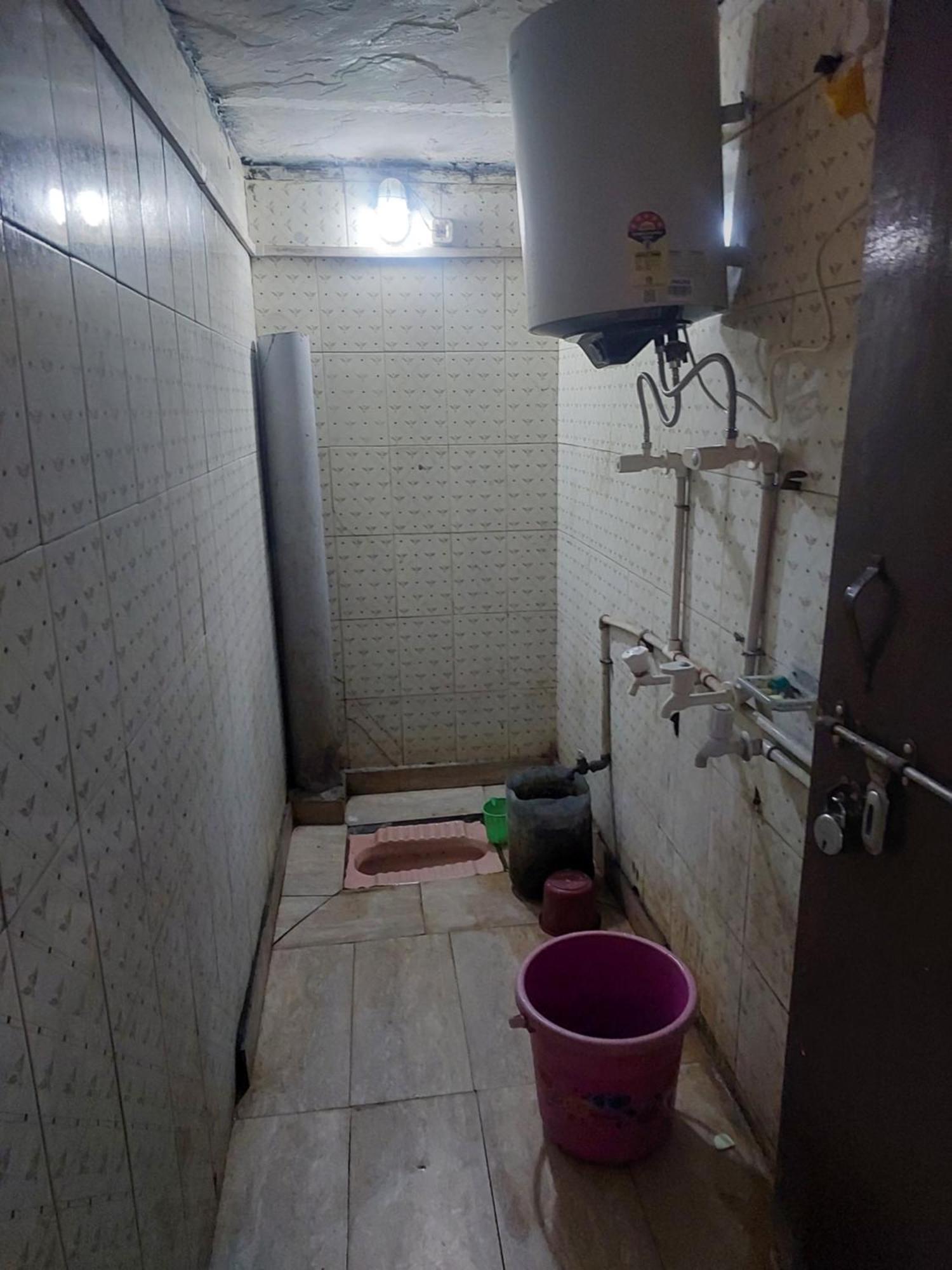 Kanti Devi Seva Sadan Mathura Exteriör bild